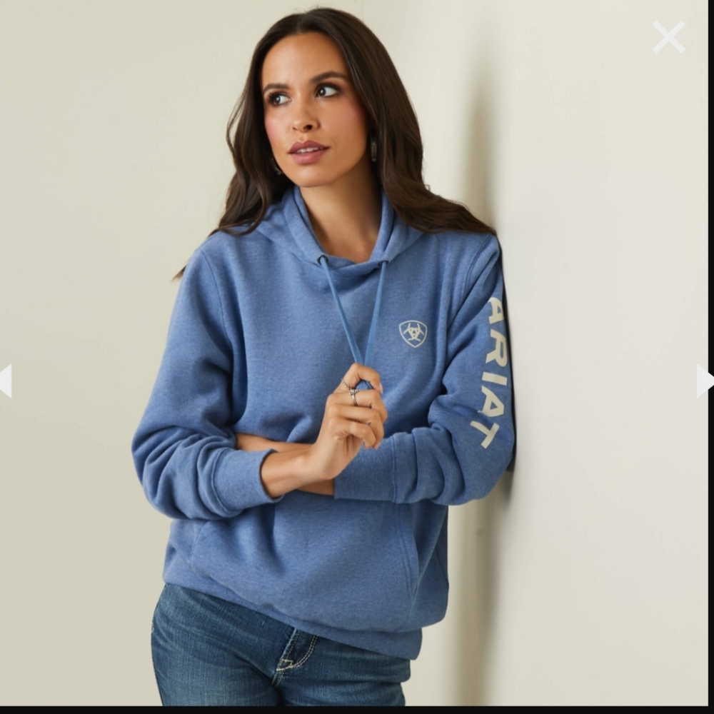NWT Ariat R.E.A.L logo hoodie large.